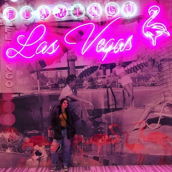 Meet your Posher, Megan - Picture 7 of 16